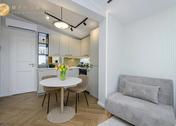 Lägenhet Luxury Next To Old Town