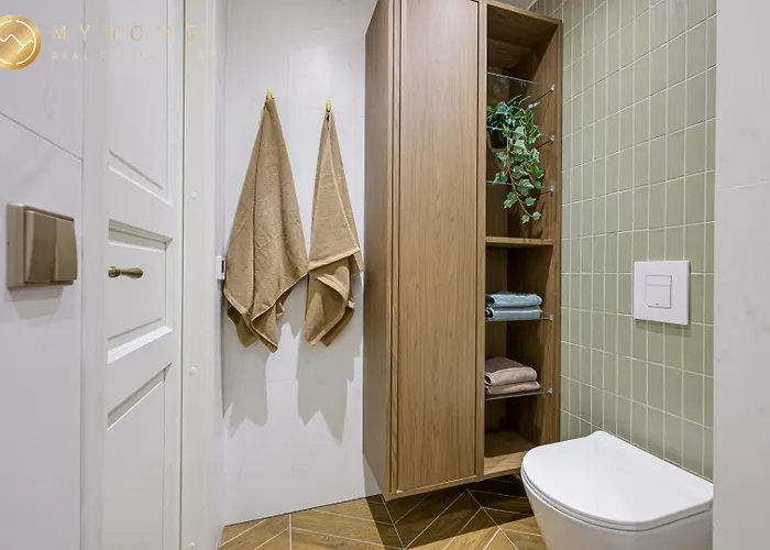 아파트 Luxury Next To Old Town