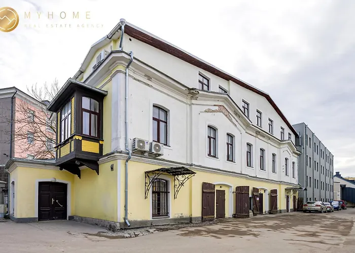 Luxury Next To Old Town