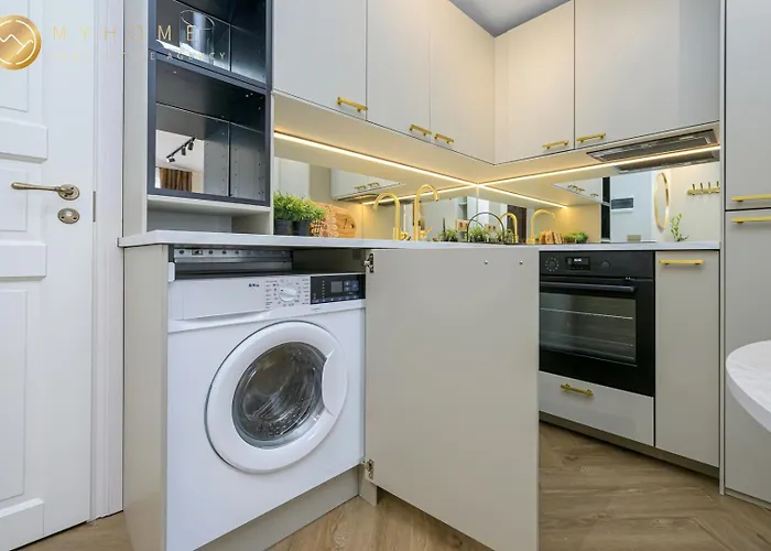 Luxury Next To Old Town