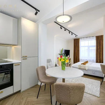 Apartament Luxury Next To Old Town